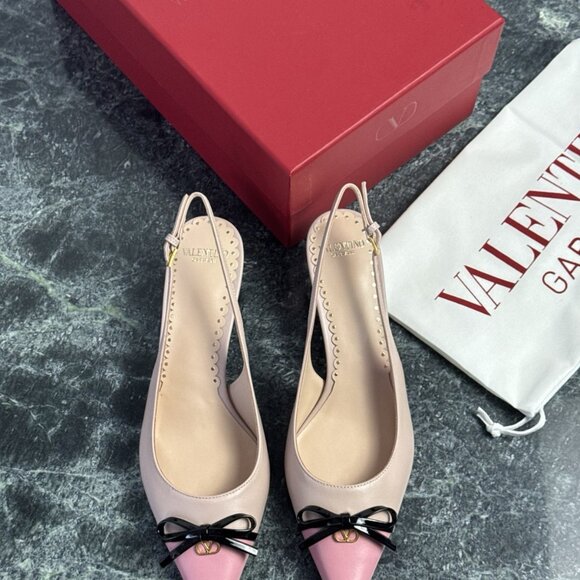 Valentino Garavani Bepointy Slingback Pumps - Picture 3 of 10